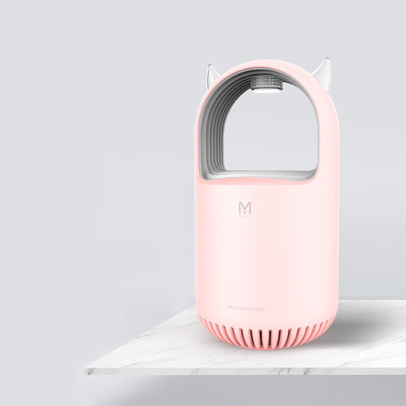 Bear Mosquito Lamp in action