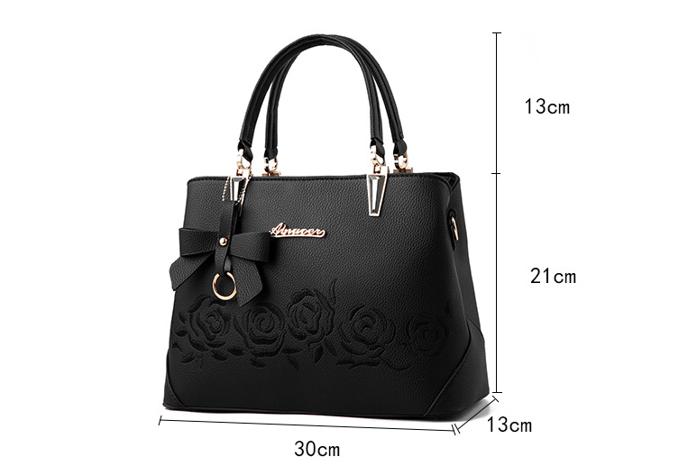 Handbag Display 1