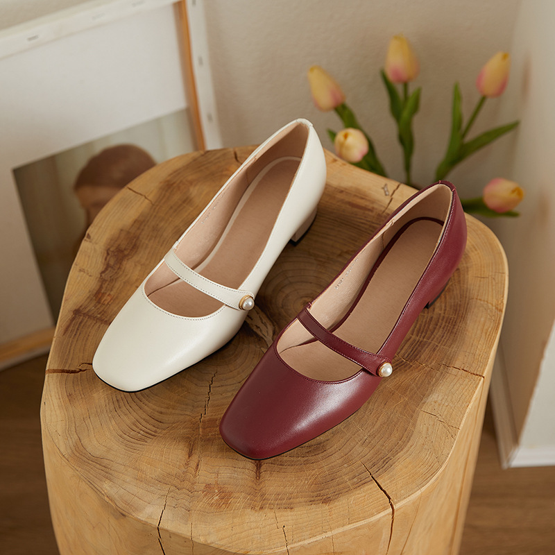 Mary Jane Shoes Image 1