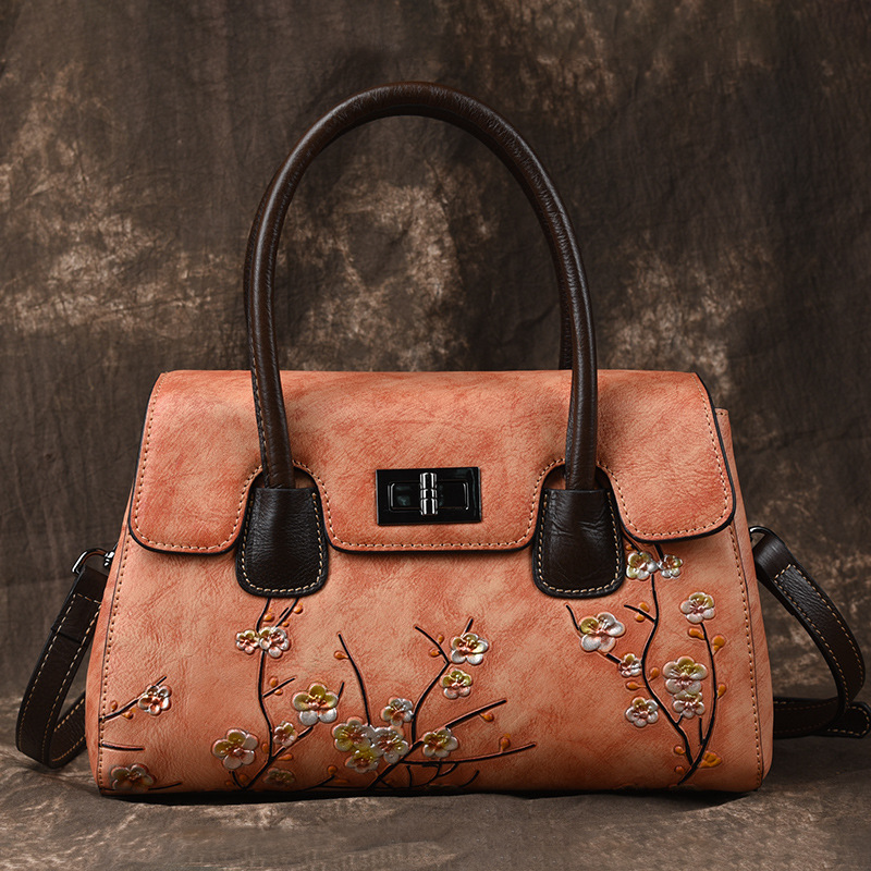 Handbag in use