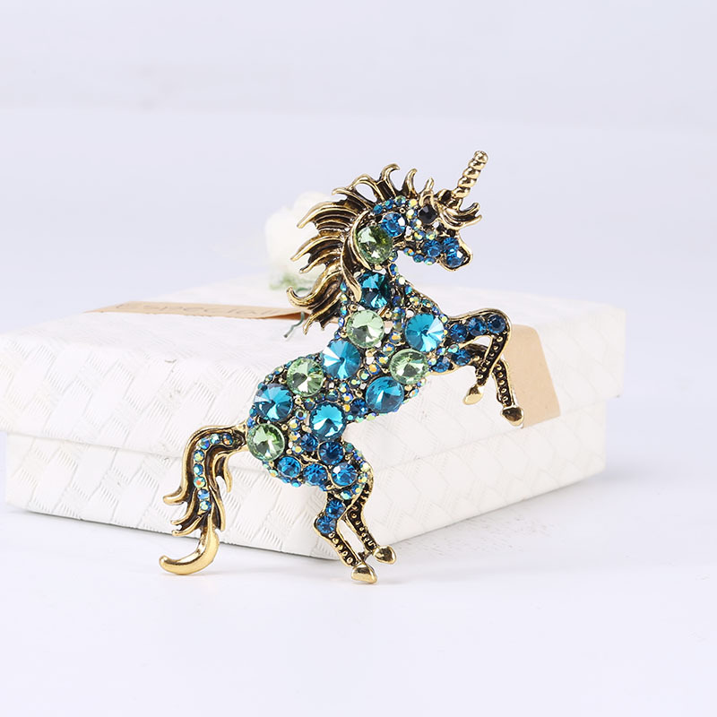 Cartoon unicorn brooch