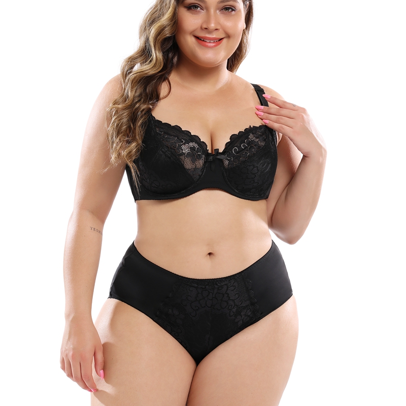 Ultra-Thin Lace Plus Size Bra Set Image 6