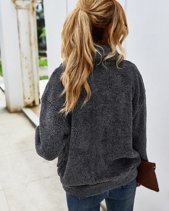 Extra warm coat in autumn and winter