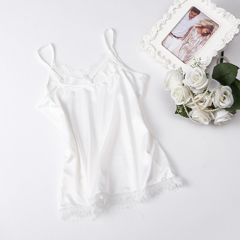 Close-up of Lace Detailing