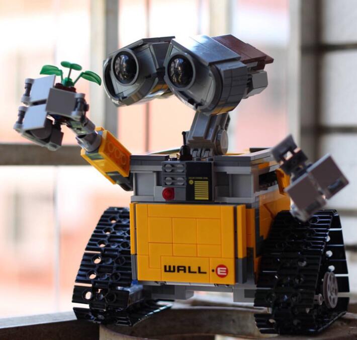 Building block robot image 1