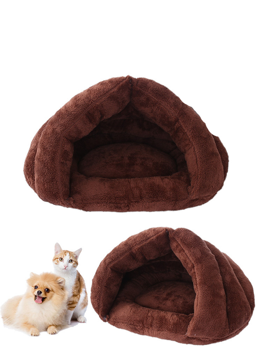Cozy Pet Nest in Use