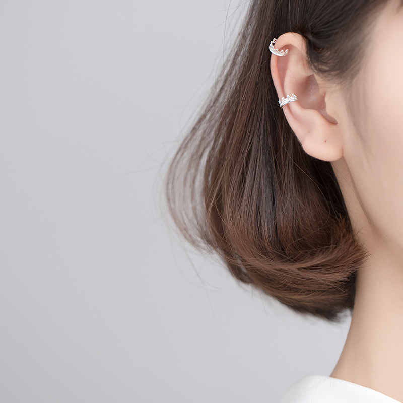 Elegantes pendientes de corona de plata 5