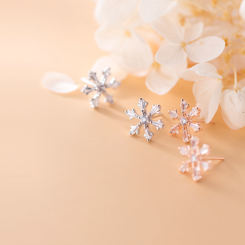 Gold Snowflake Earrings