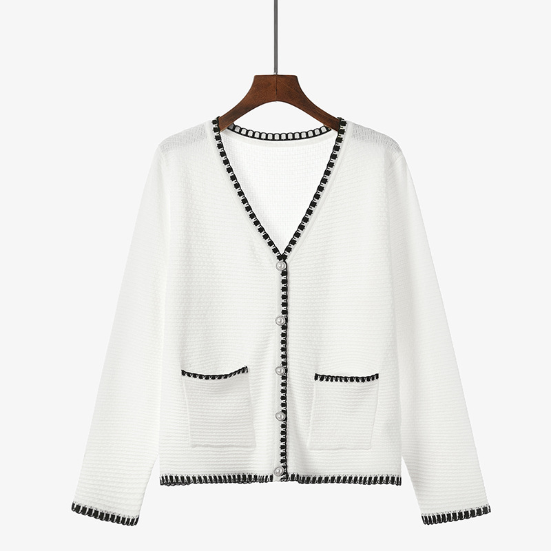 Cardigan Image 4