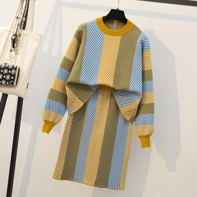 Colorful plus-size outfit