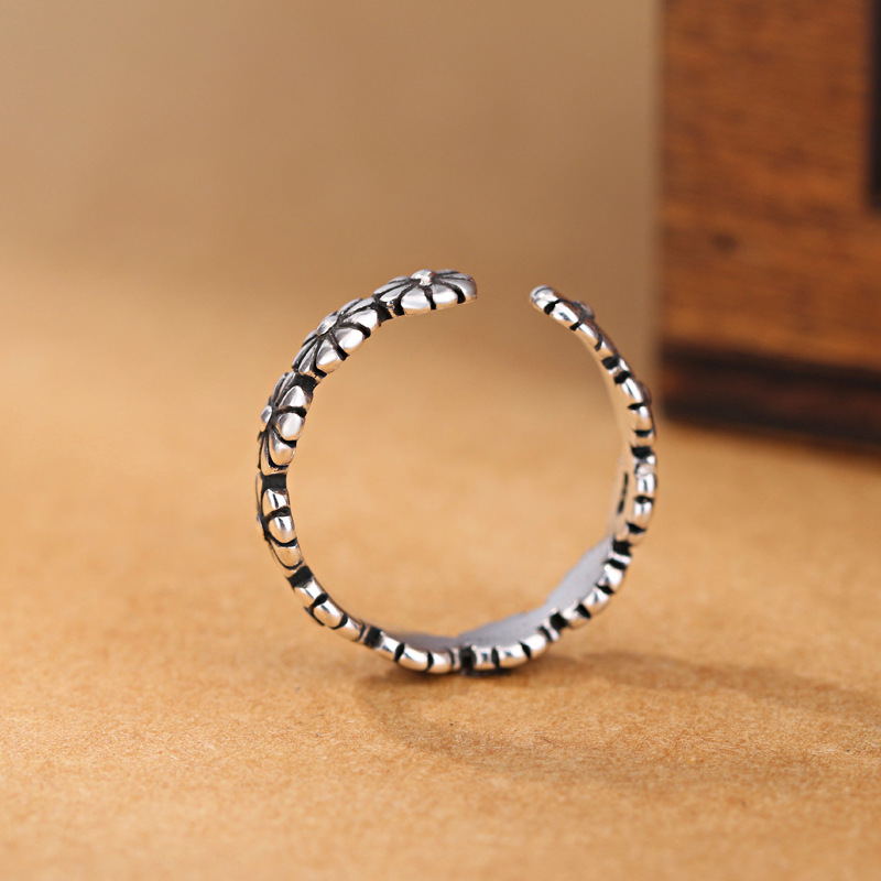 Flower Ring Image 3