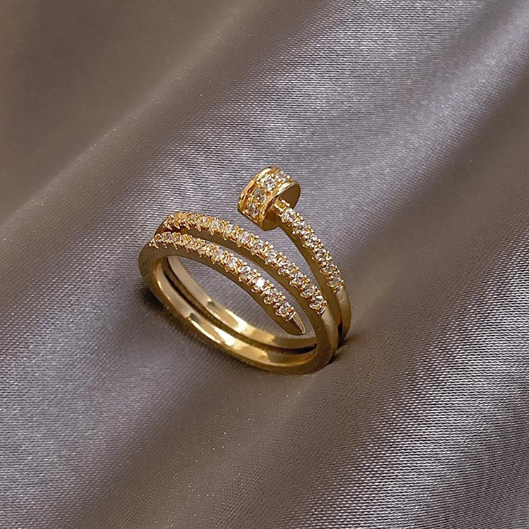 Spiral Nail Ring in Gold