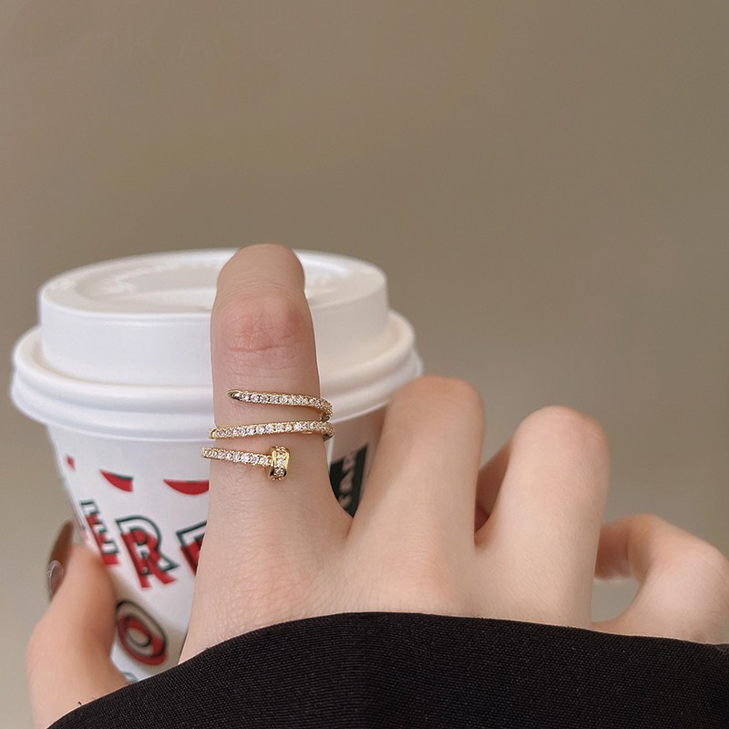 Spiral Nail Ring in Silver