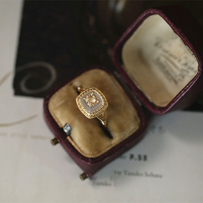 Antique Style Crystal Retro Baroque Ring Image 5