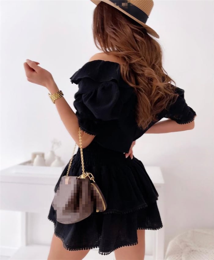 Chic Black Dress