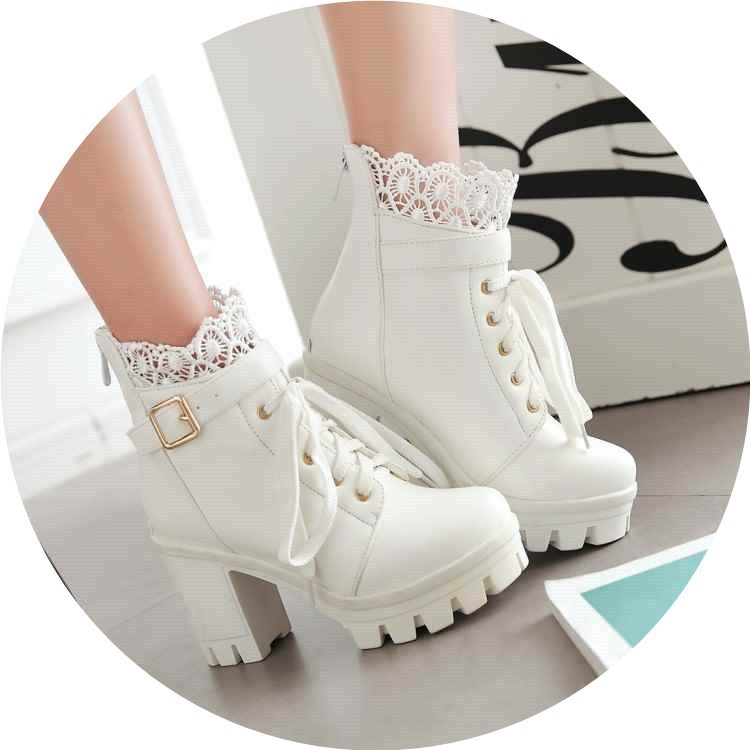 Lace-up Martens Boots 6