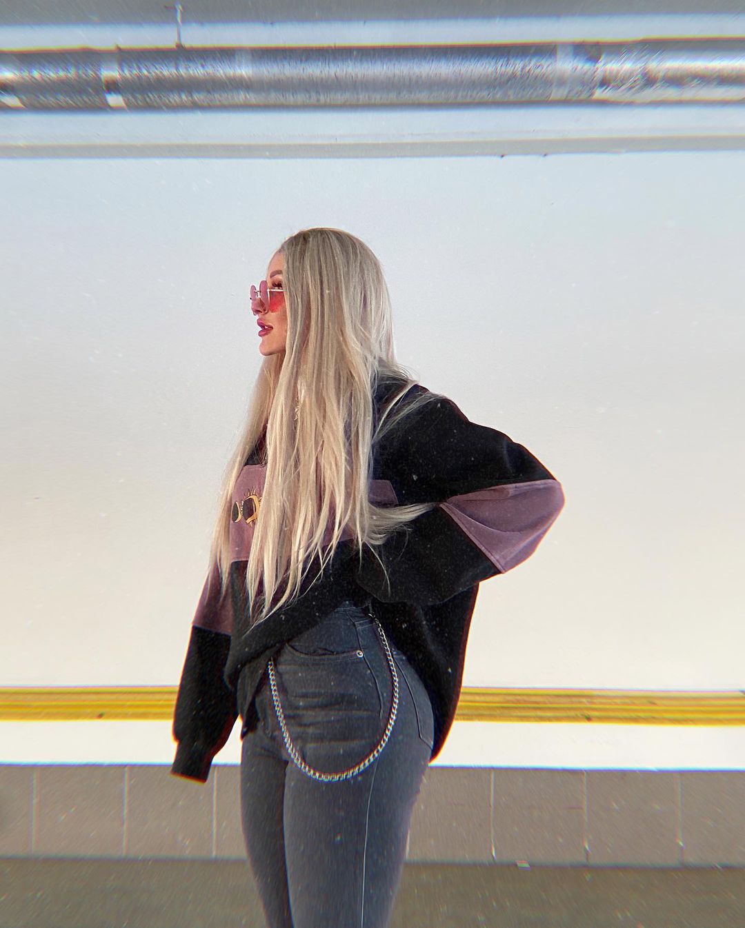 Wide Leg Jeans Style 2