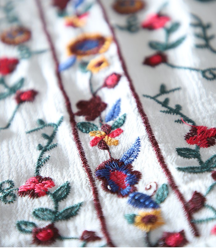 Loose Retro Embroidery Floral Top - Image 10