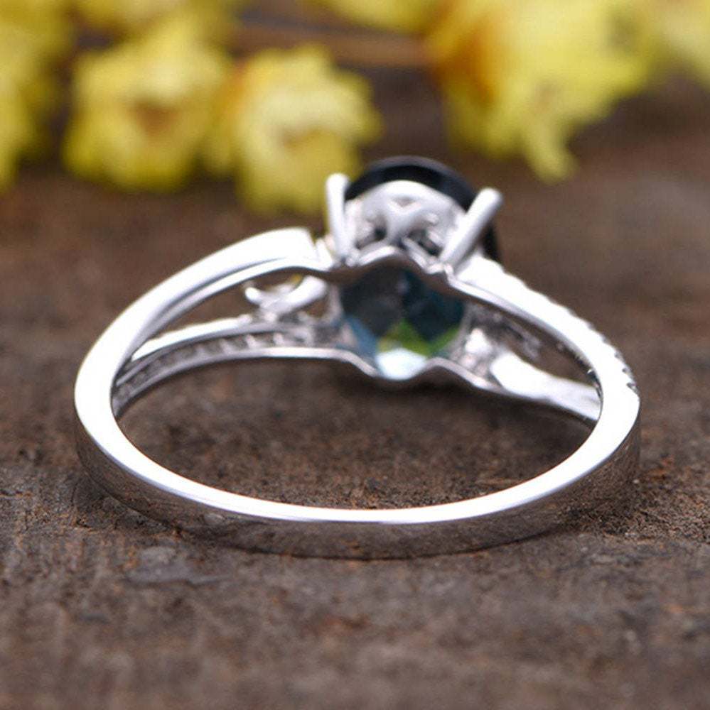 Court Retro Style Ring Image 5