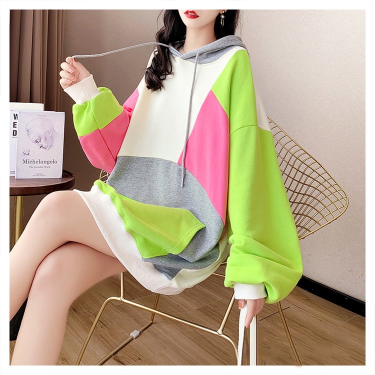 Women's Hooded Sweater Image 9