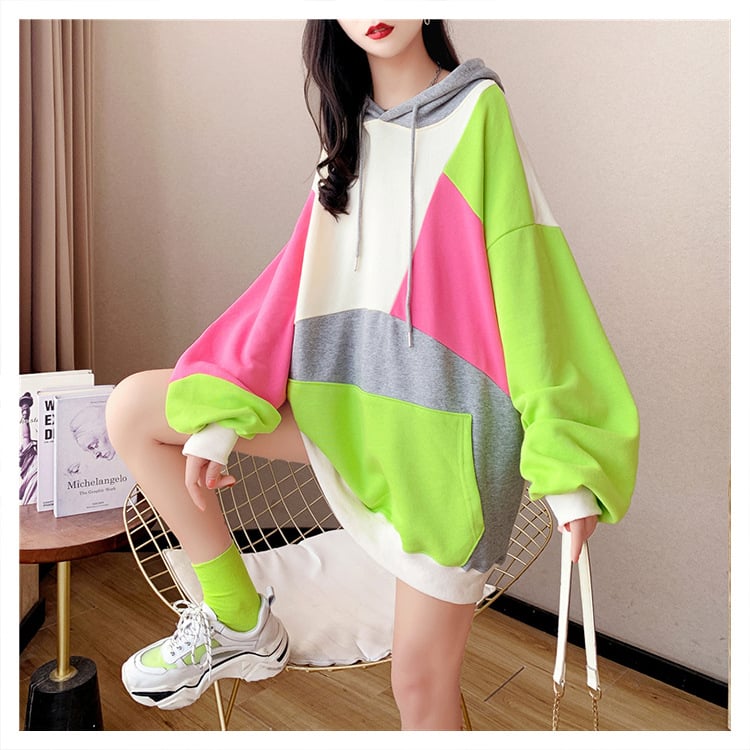 Women's Hooded Sweater Image 12