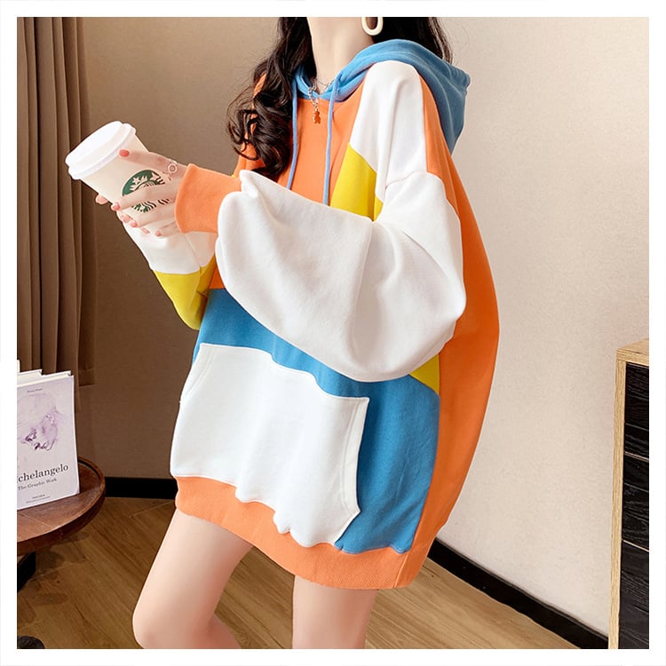 Women's Hooded Sweater Image 7