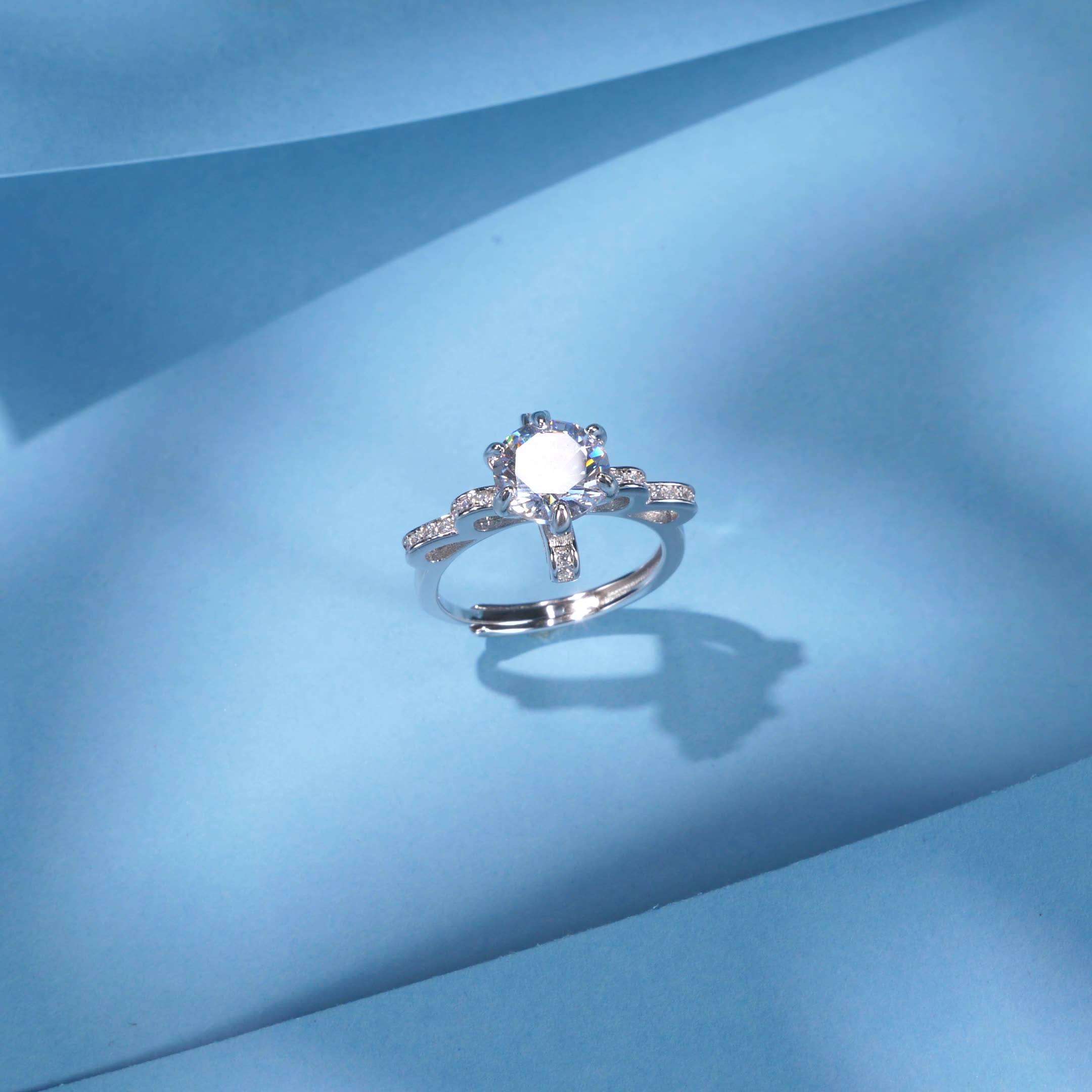 Women's S925 Sterling Silver Light Luxury Crown Garland Ring Image 3