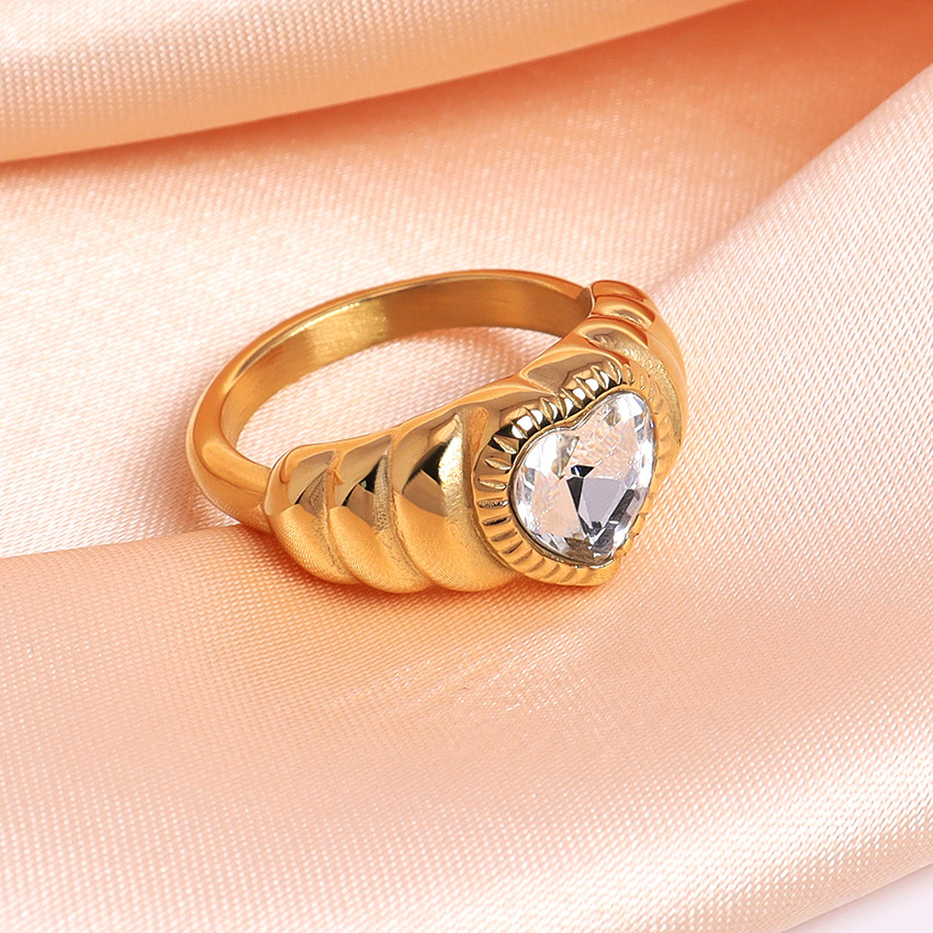 Heart-shaped White Zircon Ring Image 5