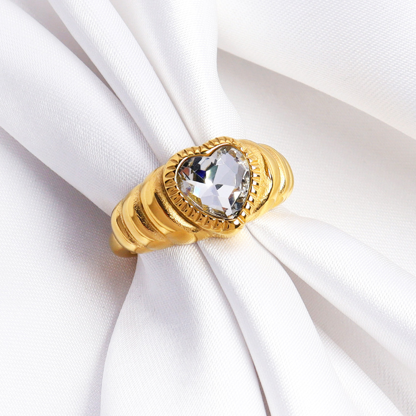 Heart-shaped White Zircon Ring Image 4