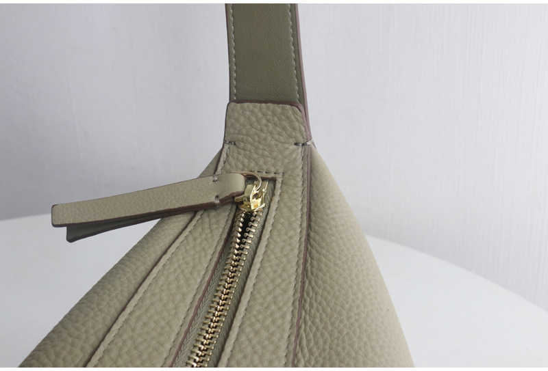 Shoulder Bag Image 11