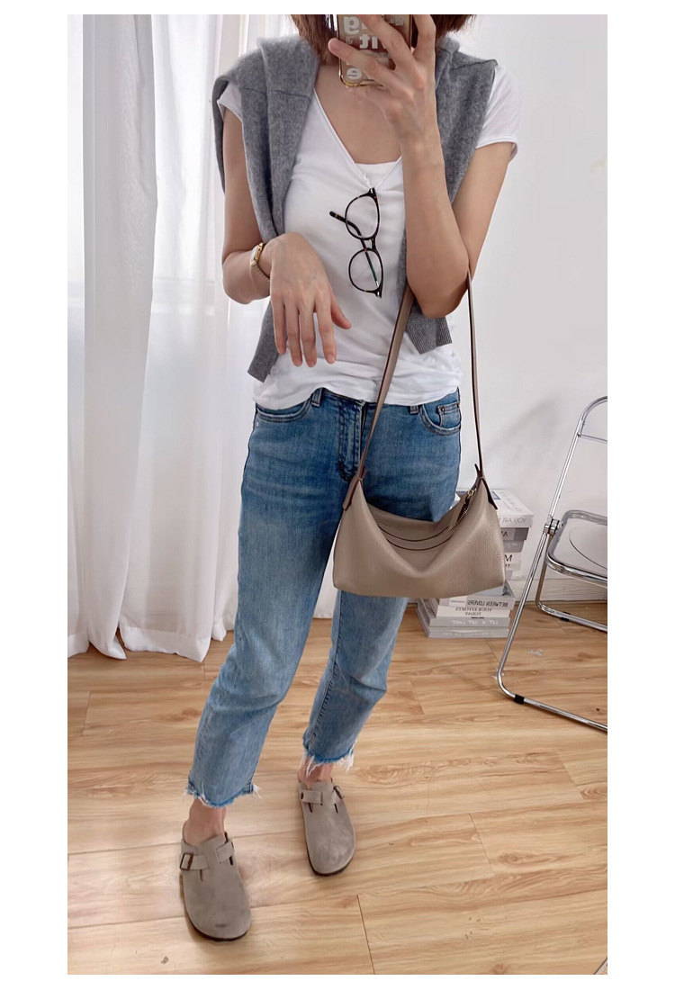 Shoulder Bag Image 4
