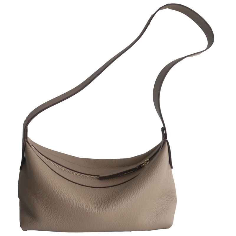 Shoulder Bag Image 12