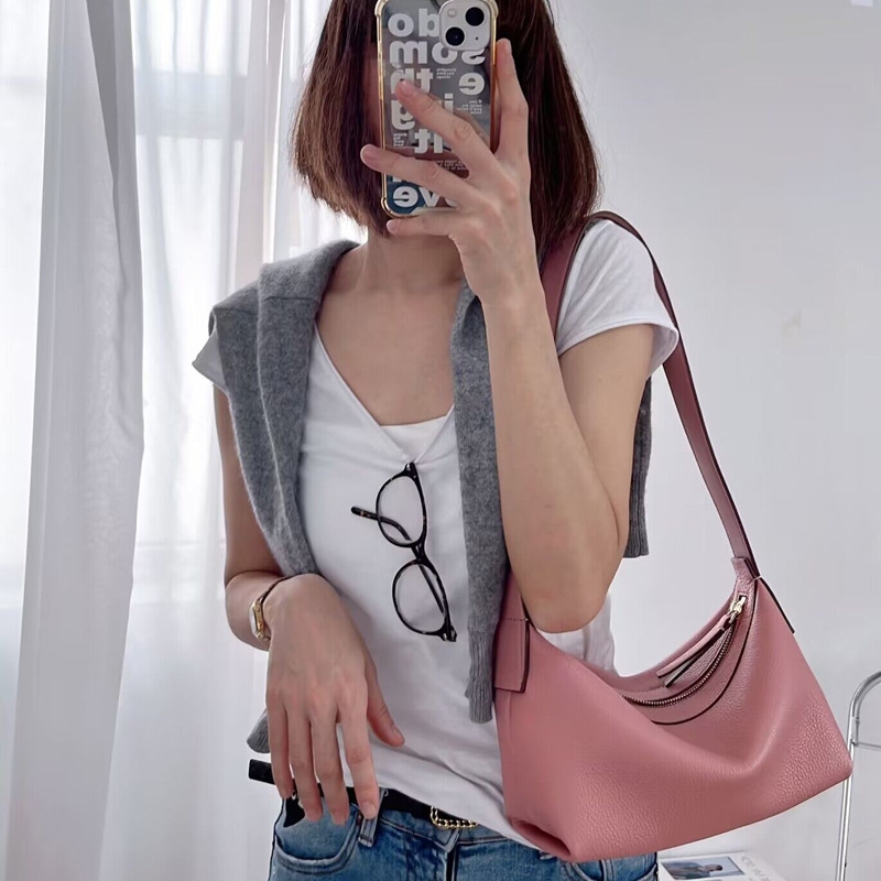 Shoulder Bag Image 3