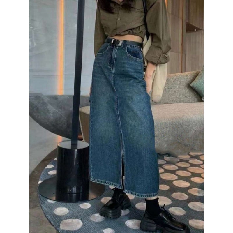Plus Size Women's Denim Slit Sheath Skirt Image 3