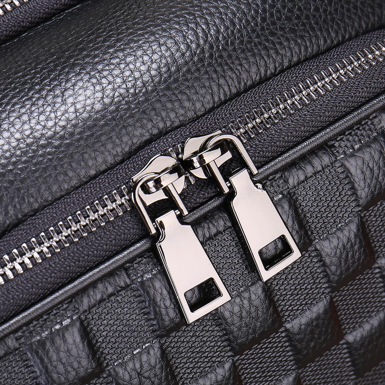 Men's Bag Image 4