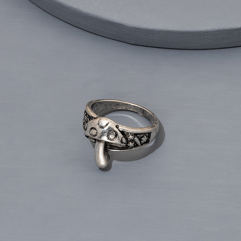 Mushroom Five-pointed Star Alloy Ring 3