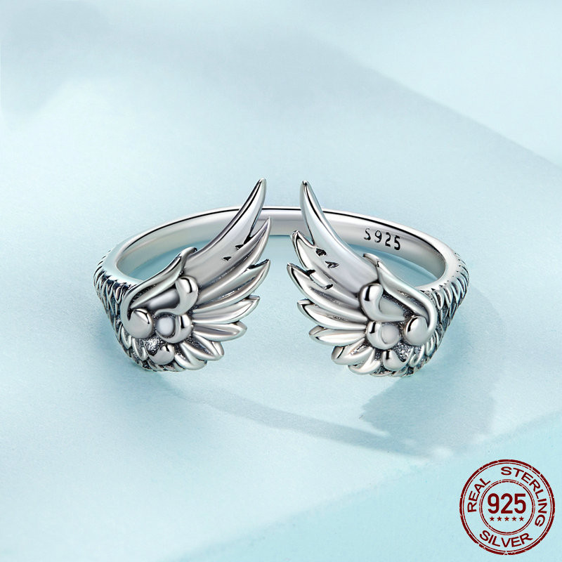Simple Retro Vivid Three-dimensional Guard Wing Ring Image 2