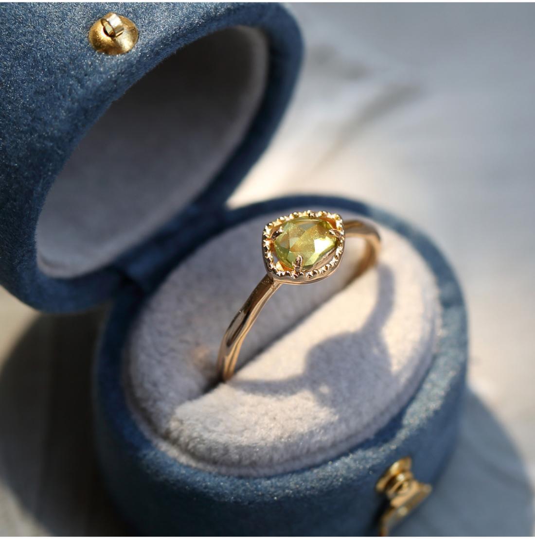 Japanese Imitation Peridot Ring Image 2