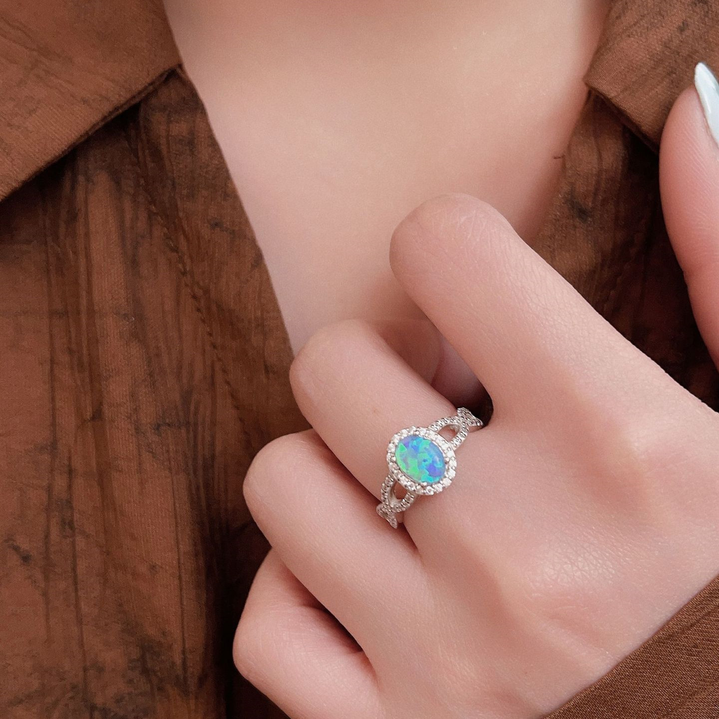 S925 Silver Egg-shaped Opal Ring Image 5