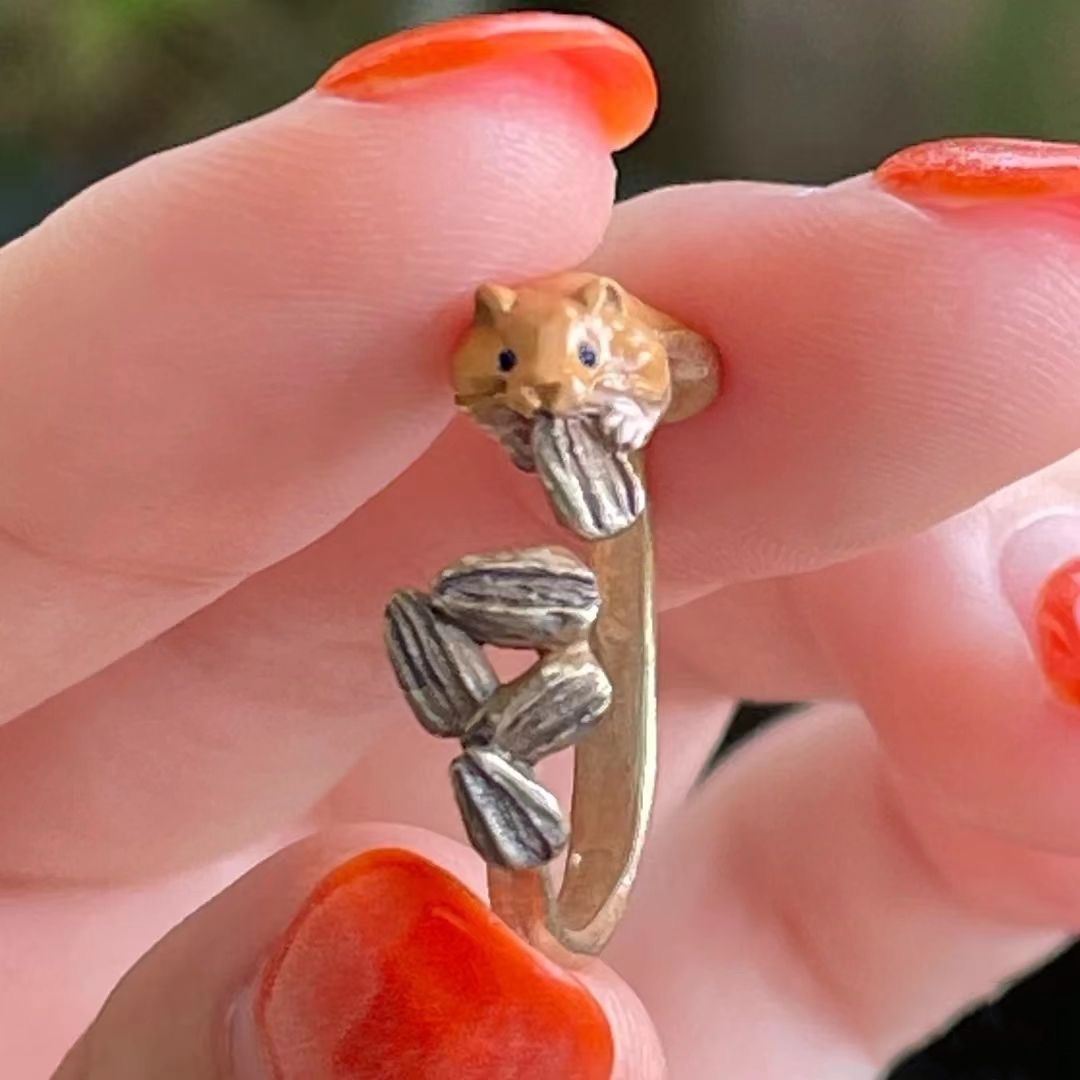 Fashion Hamster Ring Image 2