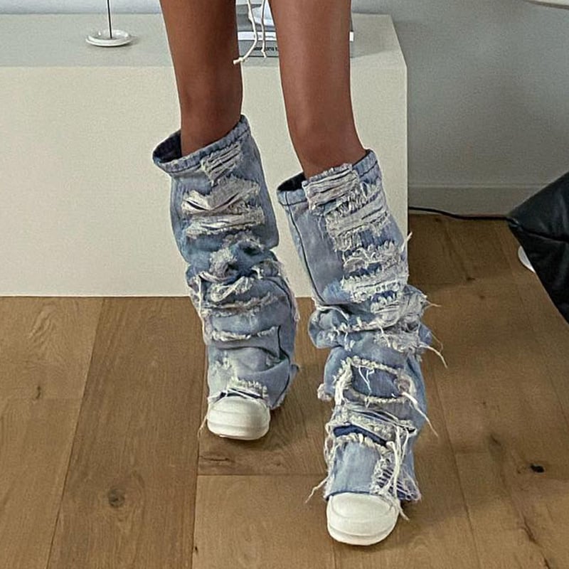 Fashionable Look with Leg Warmers