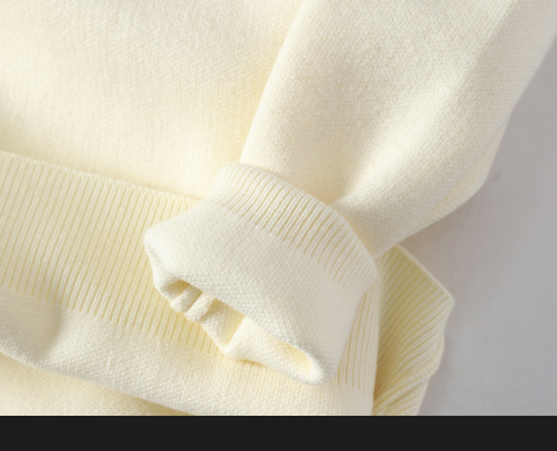 Sweater Image 4