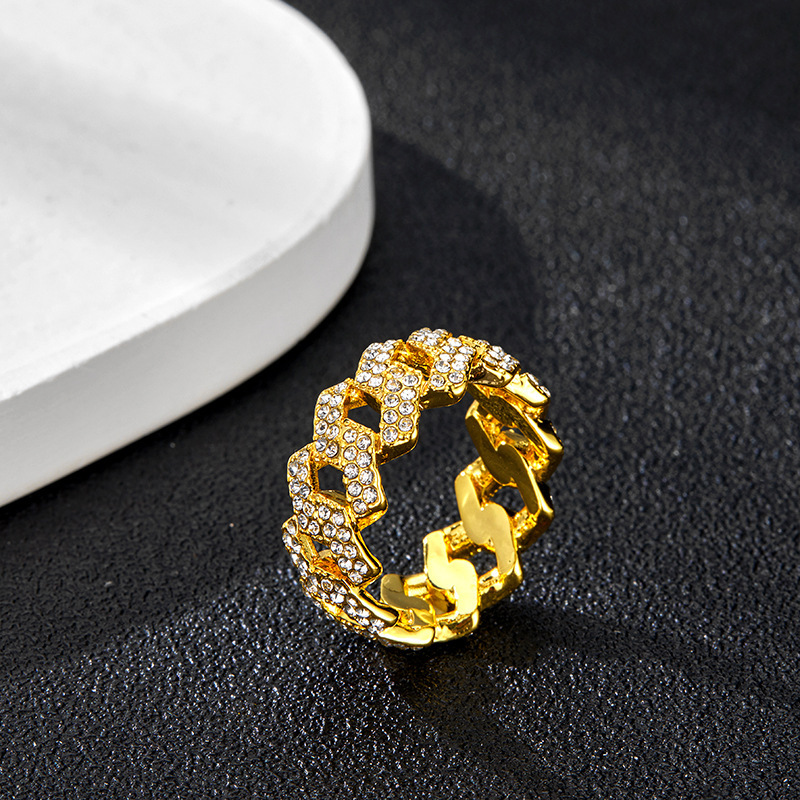 Cuban Link Chain Ring Close Up
