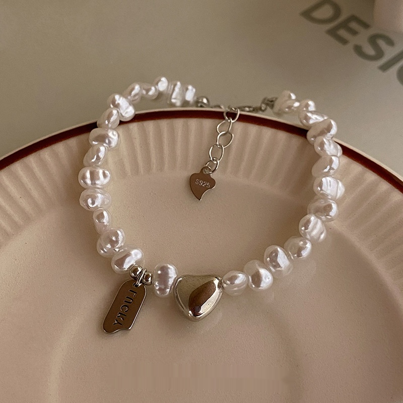 Women's Fashion Temperament Pearl Heart Bracelet Image 2