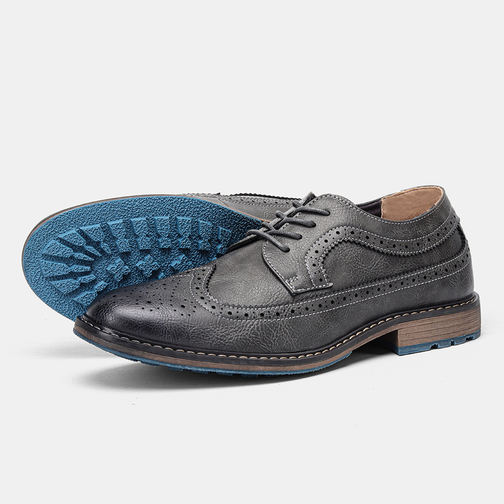 Men's Fashion Vintage Brogue Shoes Image 2