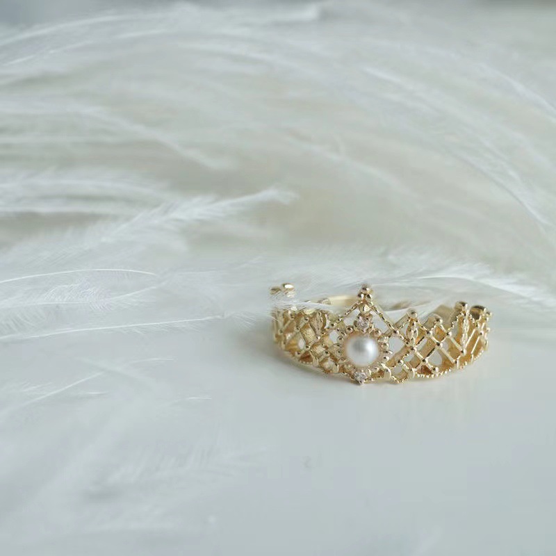Crown Shell Pearls Ring Image 4