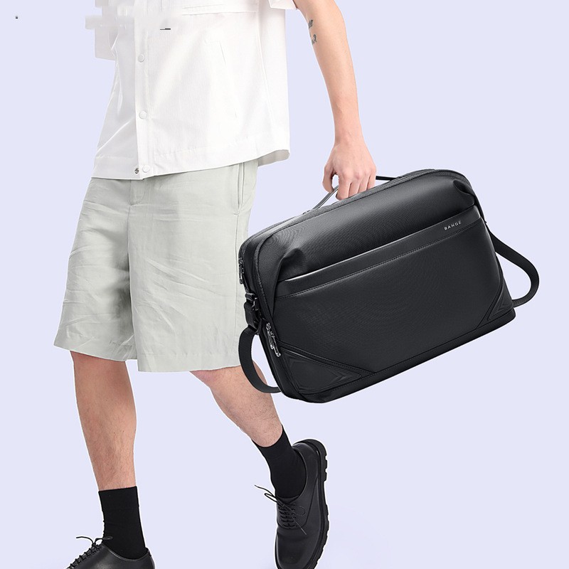 Large Capacity Computer Bag - Inside View