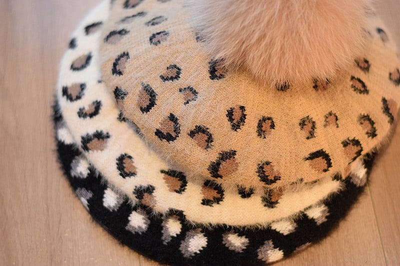 Retro Mink-like Wool Hat Image 4