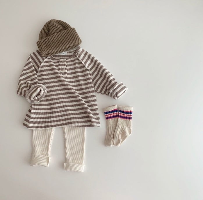 Knitted Sweater Image 7
