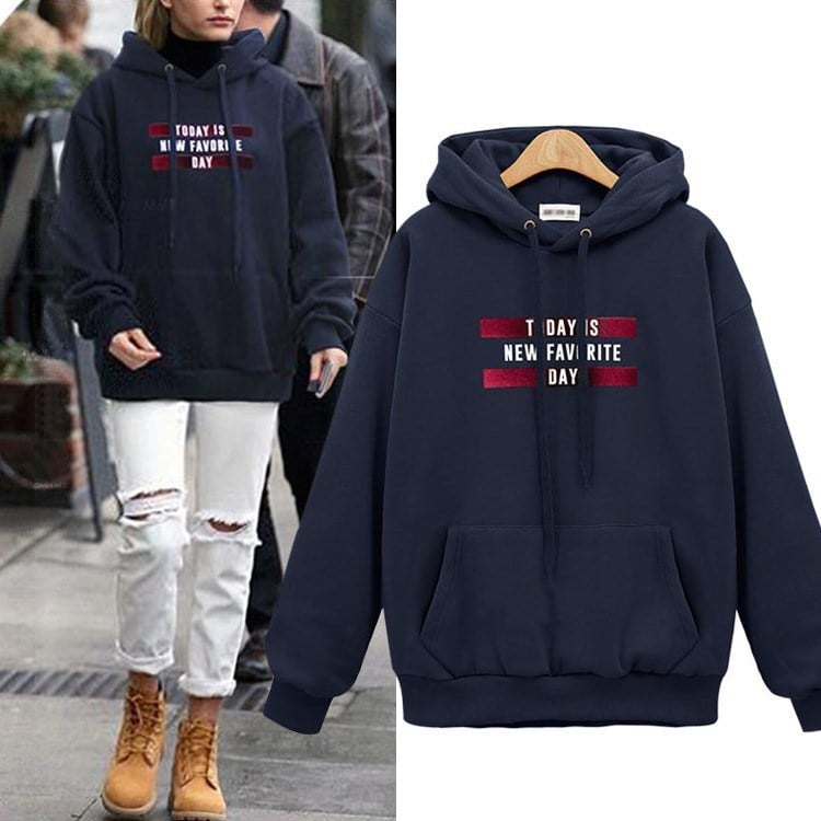 Hooded Pullover Image 3